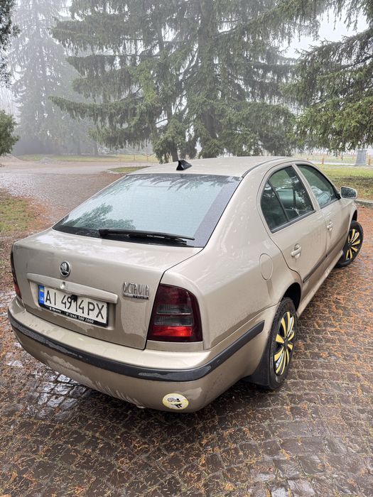Skoda Oktavia Tour 1.6 AKL