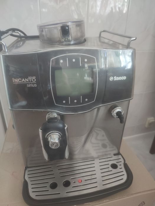 Кавоварки saeco royal magic exprelia