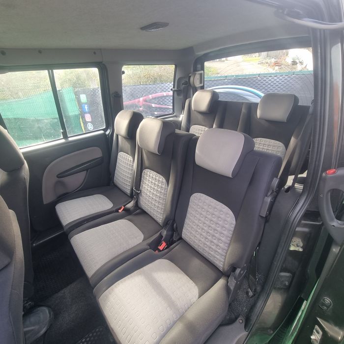 Fiat Doblo (7 lugares)