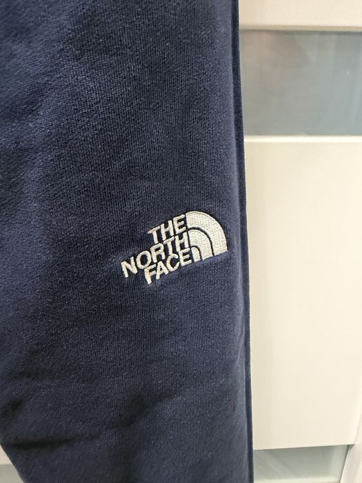 Spodnie dresowe mlodziezowe the north face roz L