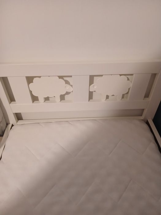 Cama criança com colchão (70x160)