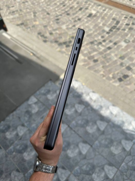 Apple MacBook Pro 16" M3 Pro 36ram 512ssd Space Black MRW23 акум 100% ідеал , офф гарантія на розбиття