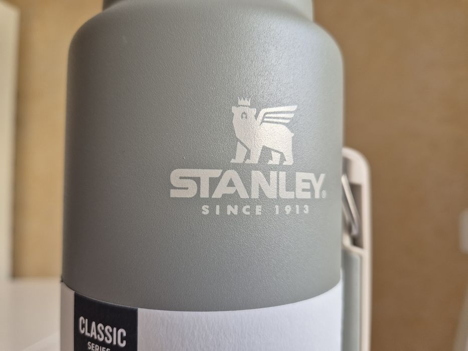 Термос Stanley Legendary Classic bottle 1.4 л сірий з США