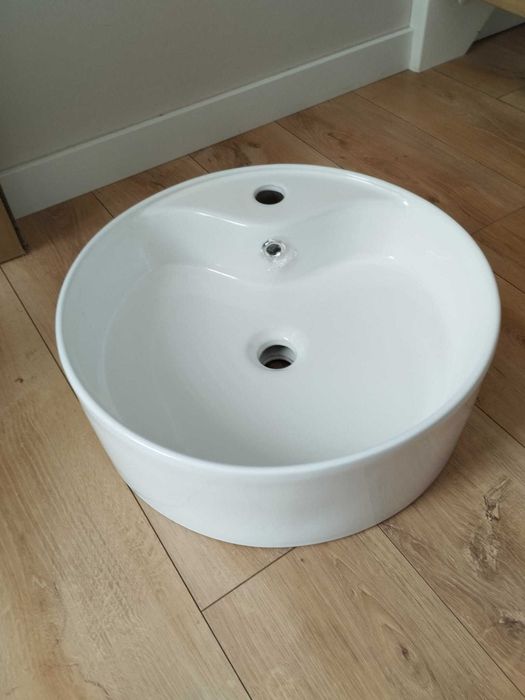 Umywalka Invena 47cm