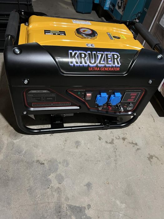 Електрогенератор бензиновий KRUZER TH3900