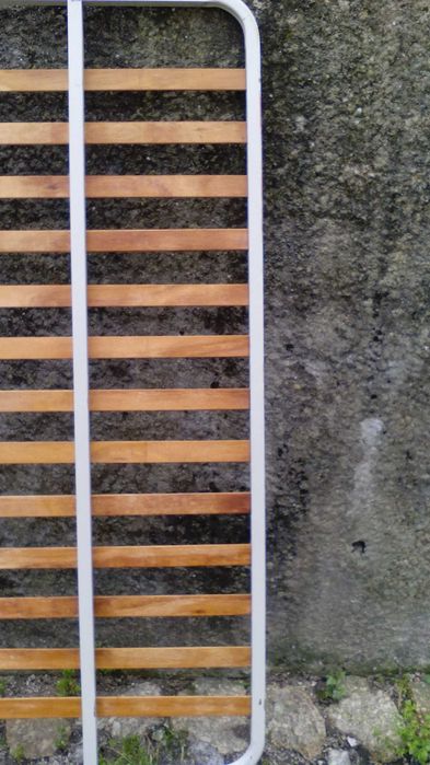 Vendo Estrado Cama Casal