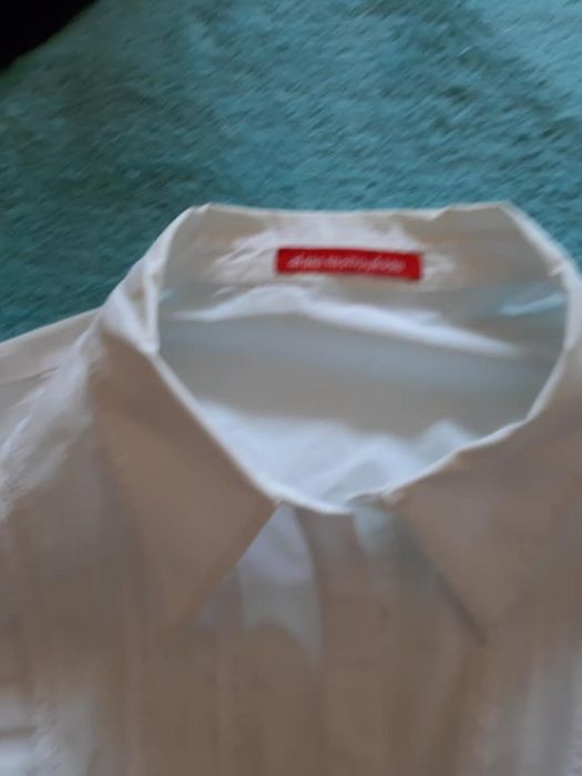 Roupa de marca vários tamanhos