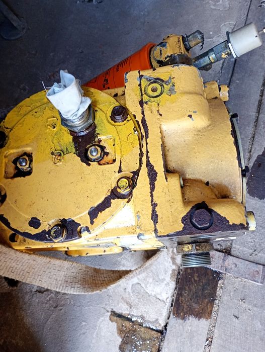 Pompa jazdy hydrauliczna tx 68