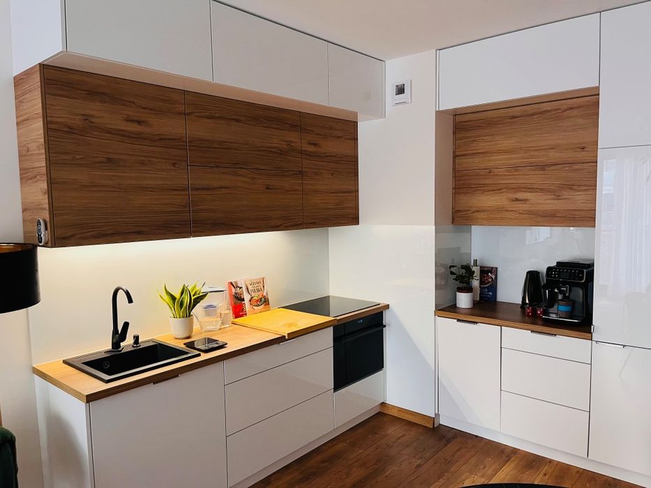 Meble na wymiar. Wycena gratis. Kuchnia Szafy Łazienka Garderoba.