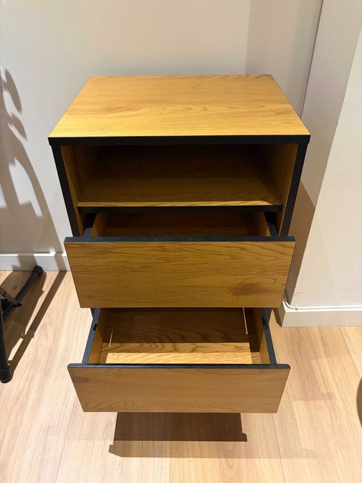 Mesa de Cabeceira 2 Gavetas Odense da JYSK, como nova