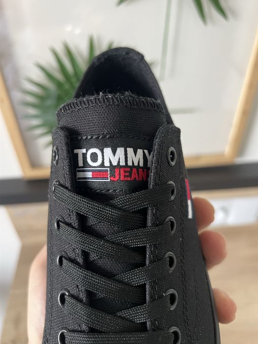 Оригінальні кеди Tommy Hilfiger