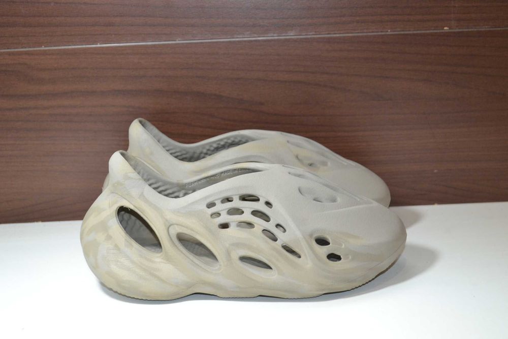 adidas yeezy foam 37р кроссовки кроксы оригинал