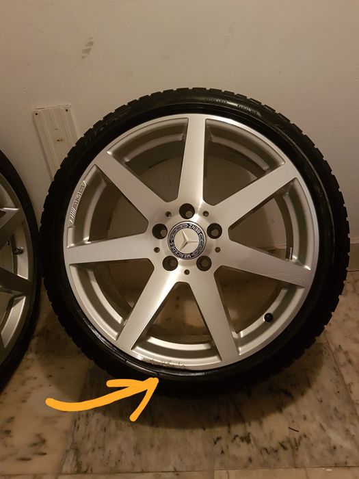 Jantes 18 AMG originais . Acabamento "high-sheen"