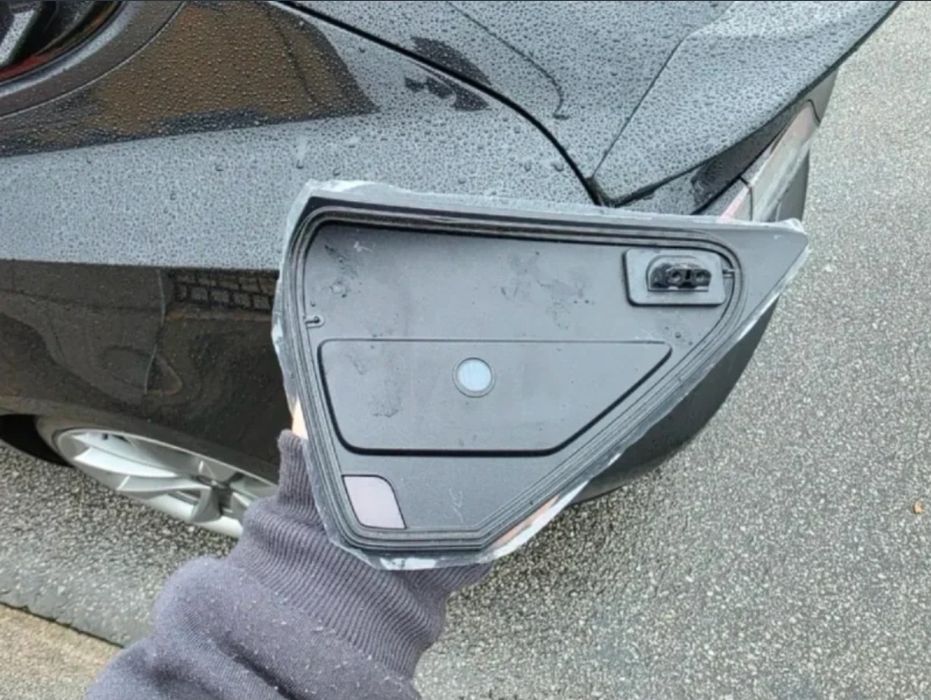 Tampa carregamento tesla