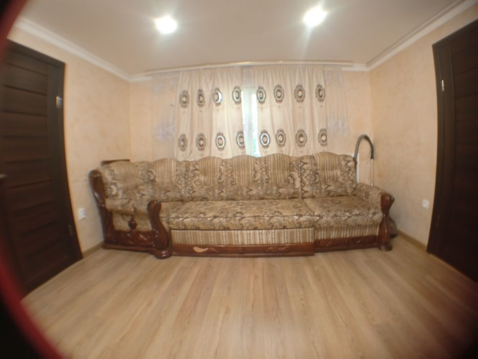 Продам диван розкладний в хорошому стані