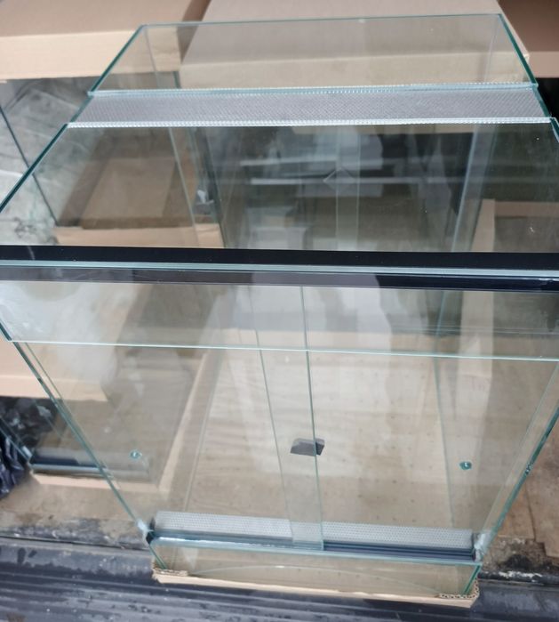 Terrarium pionowe 100% nowe