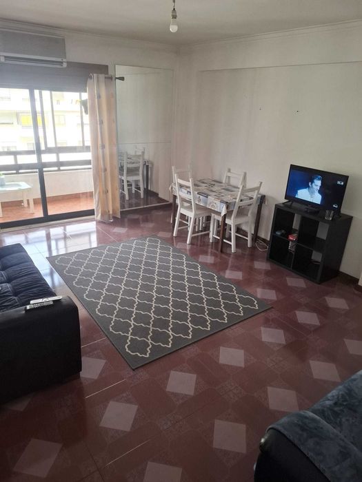 Quarto Individual T3 Loures/Infantado 400€