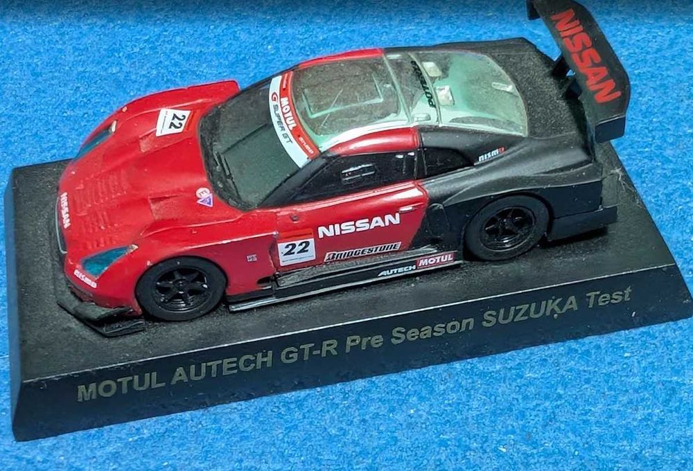 Мини машинка 1/64 GT500 MOTUL AUTECH NISSAN GT-R Preseason Suzuka Test