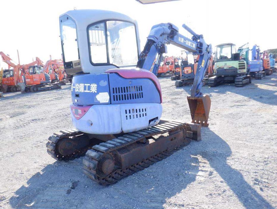 Экскаватор гусеничный KOMATSU PC30UU-3