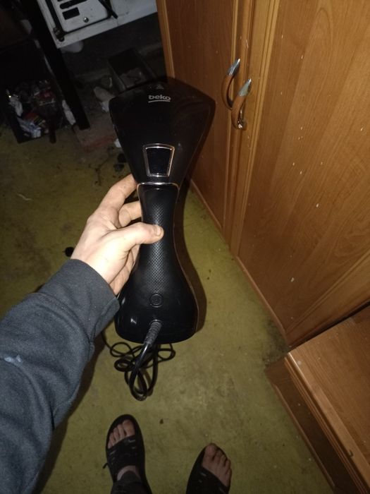 Parownica do ubrań Beko