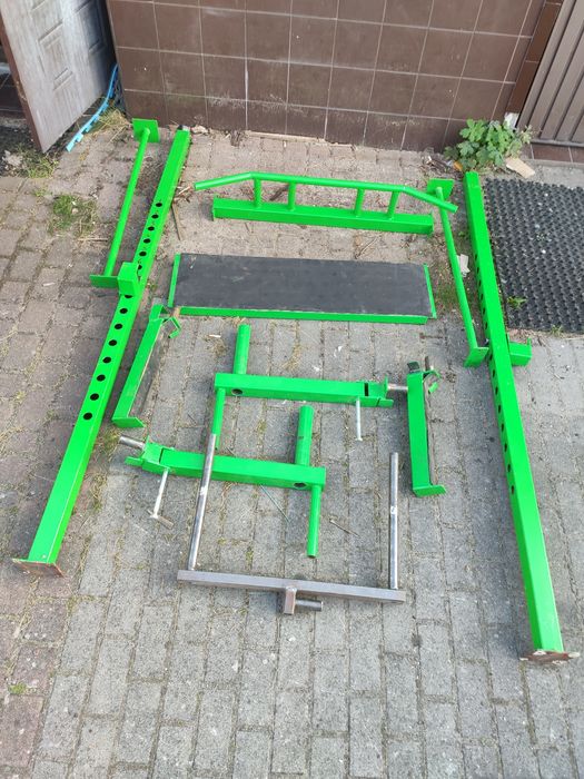 Half RACK stojaki stalowe mocowane do ściany z drążkiem ii dodatki