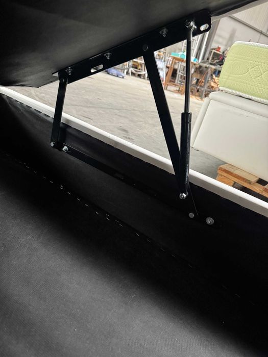 Camas elevatórias com colchão e arrumação 1,95 x 0,90