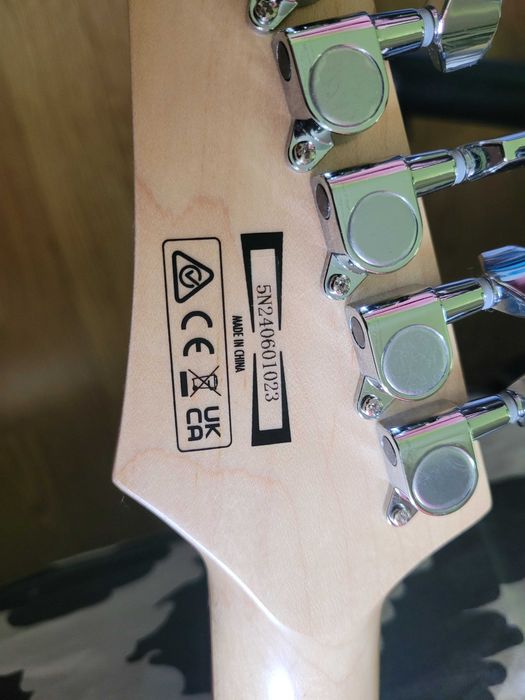 Gitara elektryczna Ibanez GRX70QA + procesor efektów ZOOM G1X