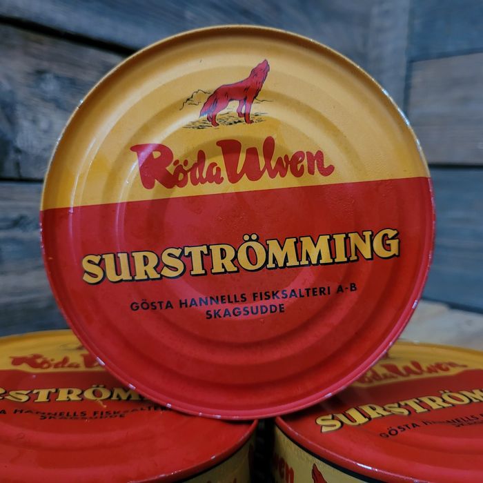 Szwecki kiszony śledż, Surströmming Roda Ulven, puszka 400 g