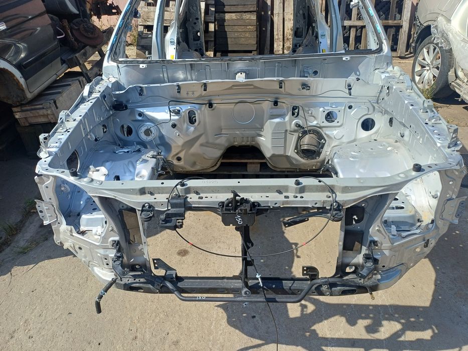 Toyota Land Cruiser Prado 150 передняя часть брызговик панель
