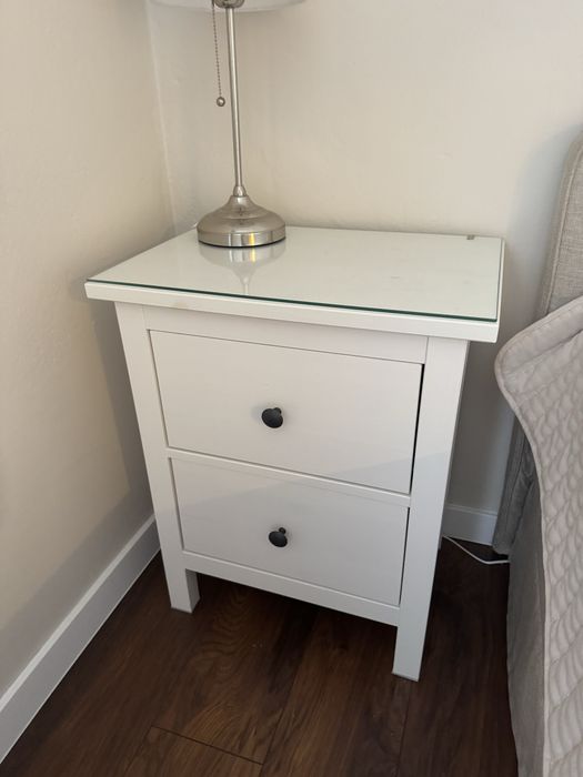 Stolik nocny ikea