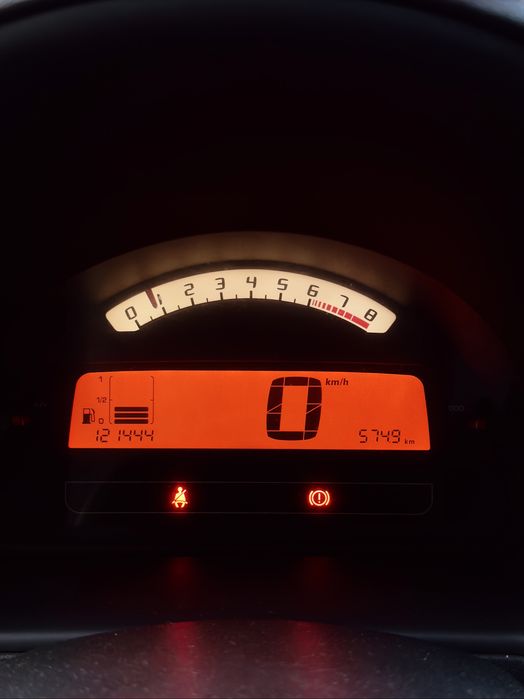 Citroen C2 - 1.1i 60cv (ECONÓMICO)