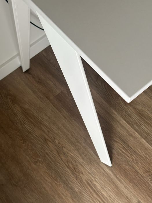 Mesa Branca Moderna