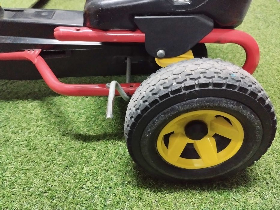 Carro a pedais Kettlet - Kettcar