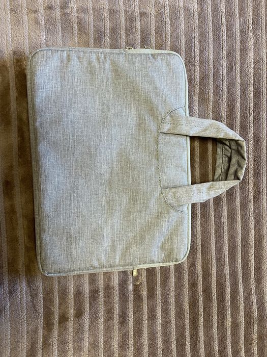 Сумка / Чехол для Ноутбука 10.2 /Новая /Качество