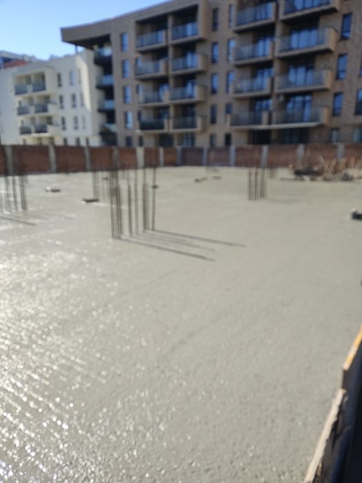 Надаєм послуги :Монолітні роботи Особняки