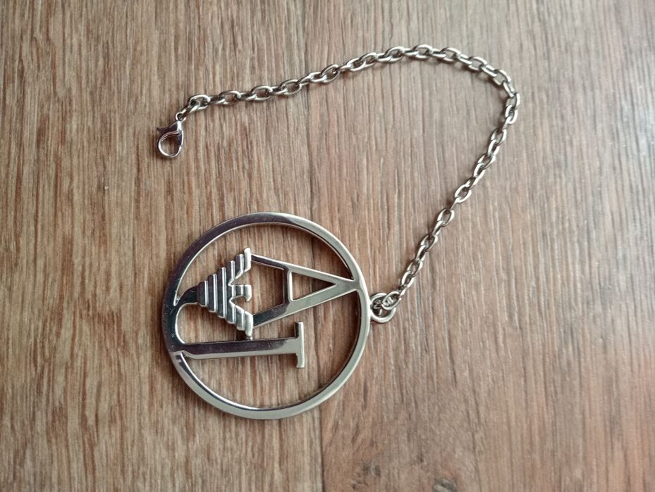 Georgio Armani  Підвіска на мумку