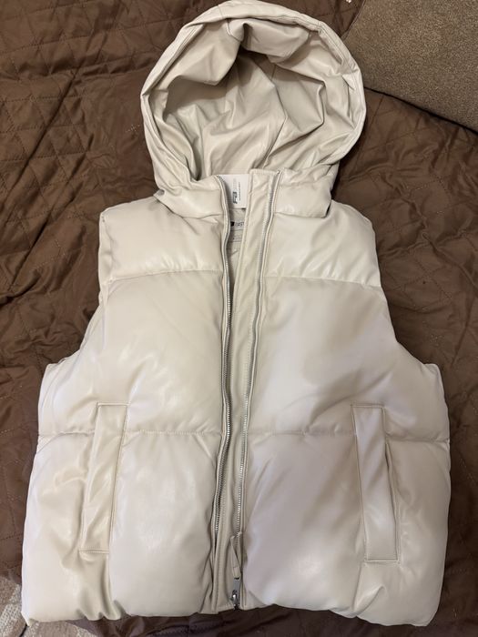 Жилетка безрукавка