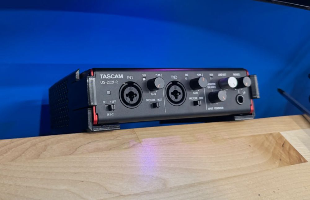 Suporte de Mesa para Tascam