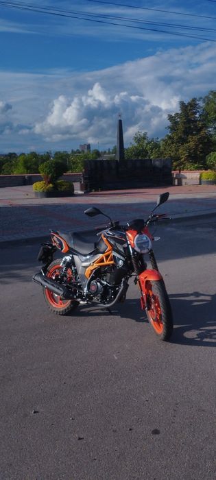 Mustang XTREET 250