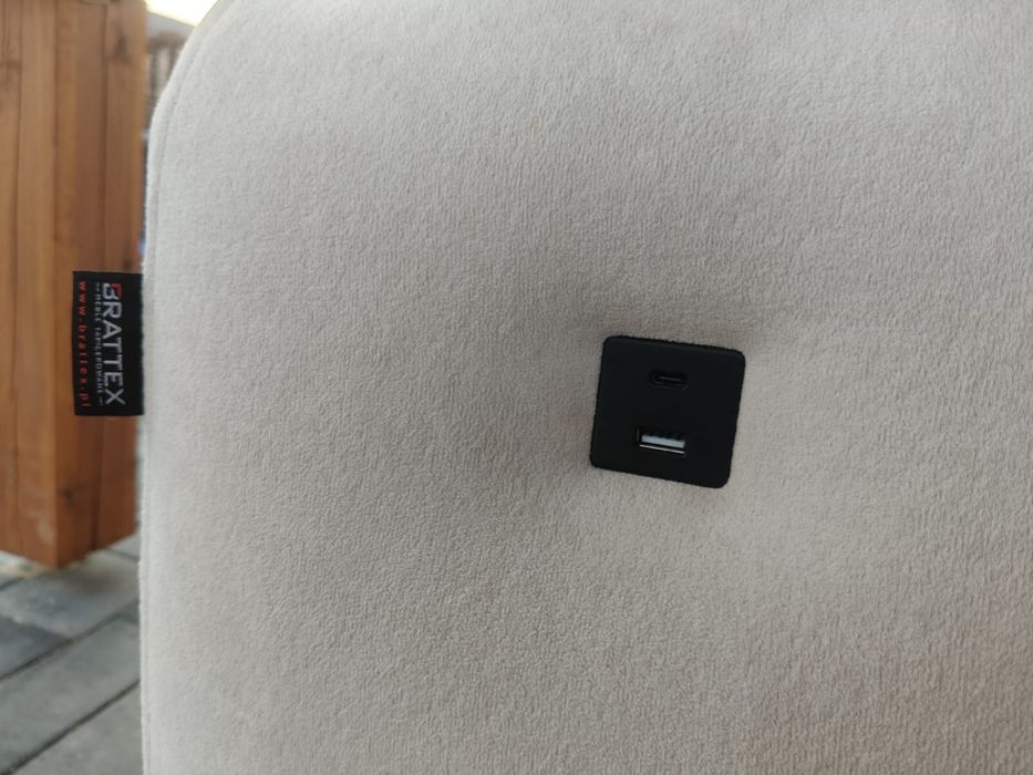 Sofa z funkcją relaksu – elektrycznie wysuwane siedzisko | USB | Pojemnik | NOWA