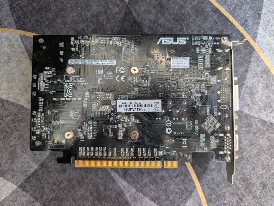 Видеокарта Asus Nvidia GeForce GT740 / 1GB DDR5 / HDMI / DVI / VGA