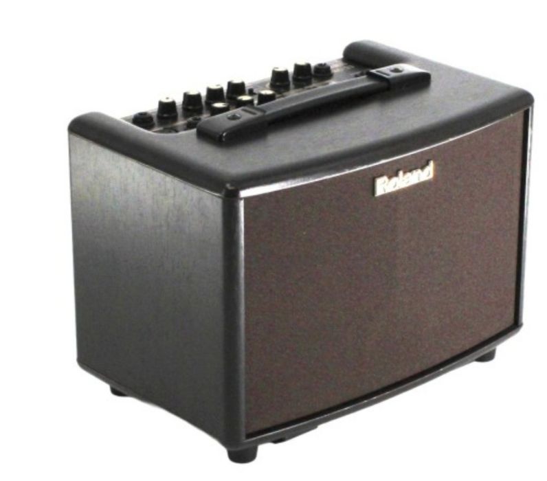 Roland AC 60 como novo.