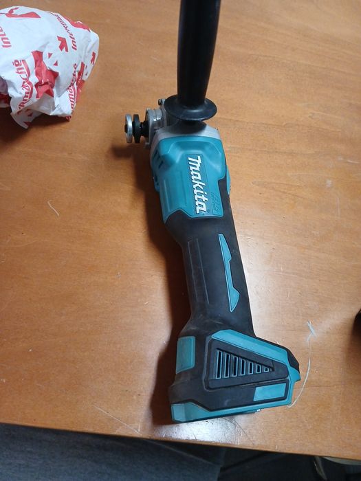 Rebarbadora  Makita