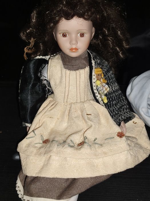 Boneca  de porcelana