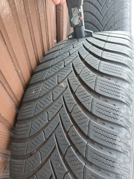 Koła zimowe 5x112 17 7J ET38 Semperit 215/55 R17  DEZENT Audi Volkswagen Skoda Seat