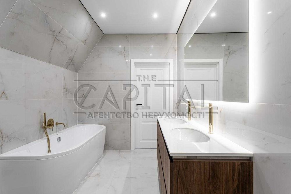 Новий ремонт! 112 квадратних метрів у житловому комплексі "Delmar"