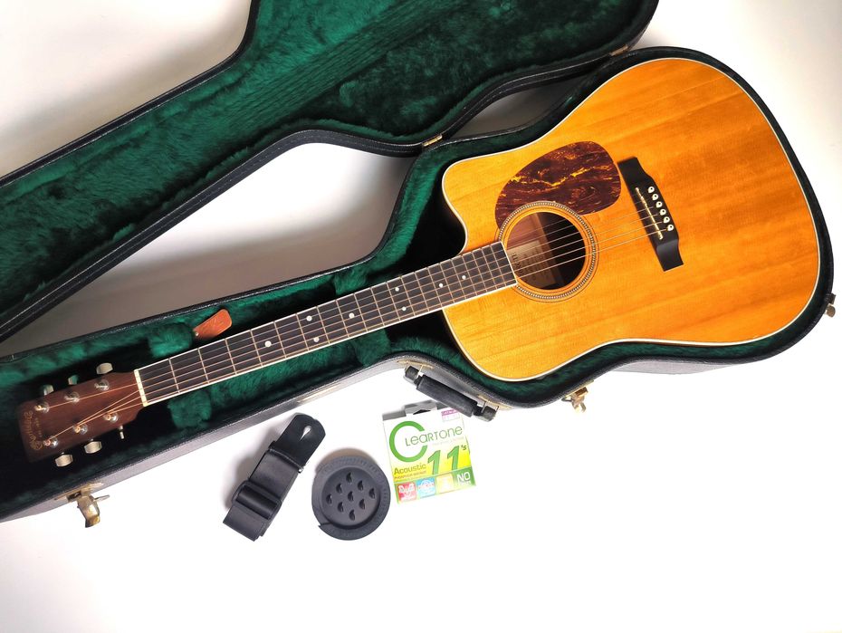 $1350 Martin DC-16 RGTE Aura '00s (made in USA) w/case&docs