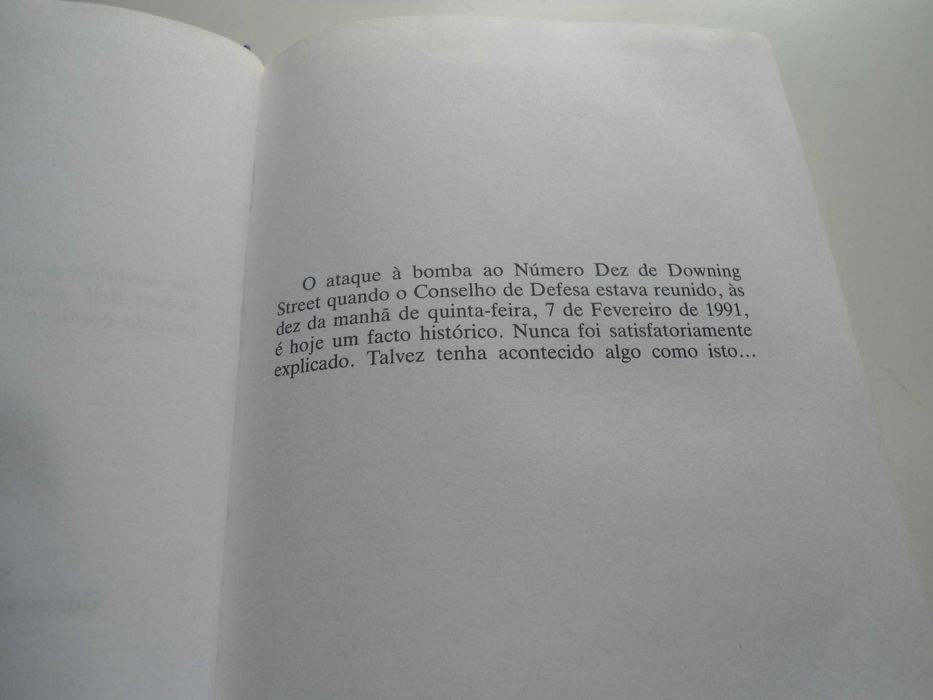 O Centro da Tempestade por Jack Higgins  (1994)
