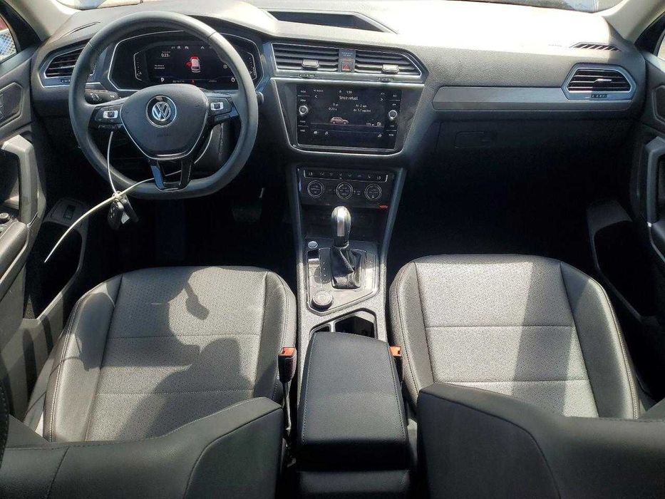 Volkswagen Tiguan 2020 /