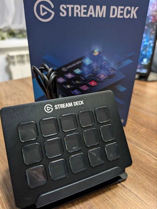 Elgato Stream Deck (15 LCD клавіш) — ідеальний стан, коробка (Amazon)